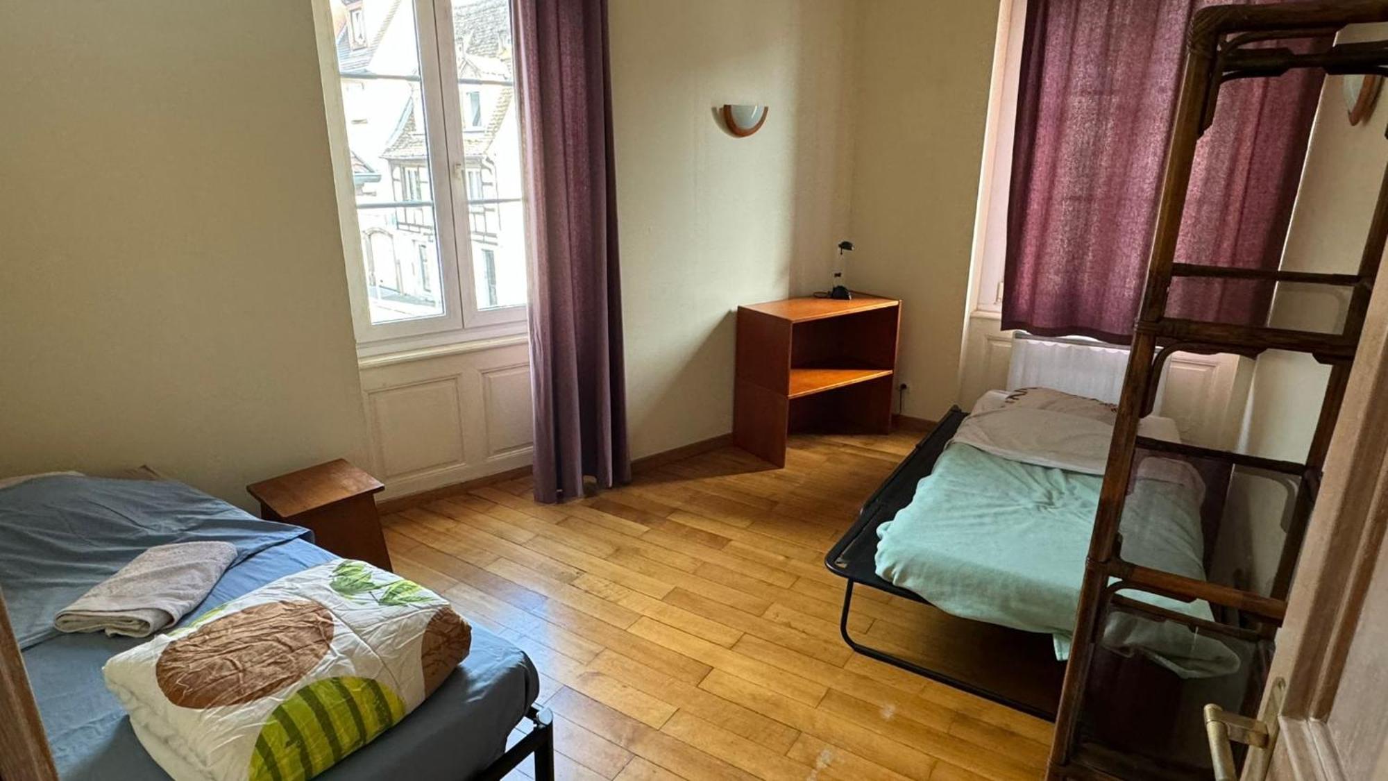 Brant Academy Petite France Hostel สตราสบูร์ก ภายนอก รูปภาพ