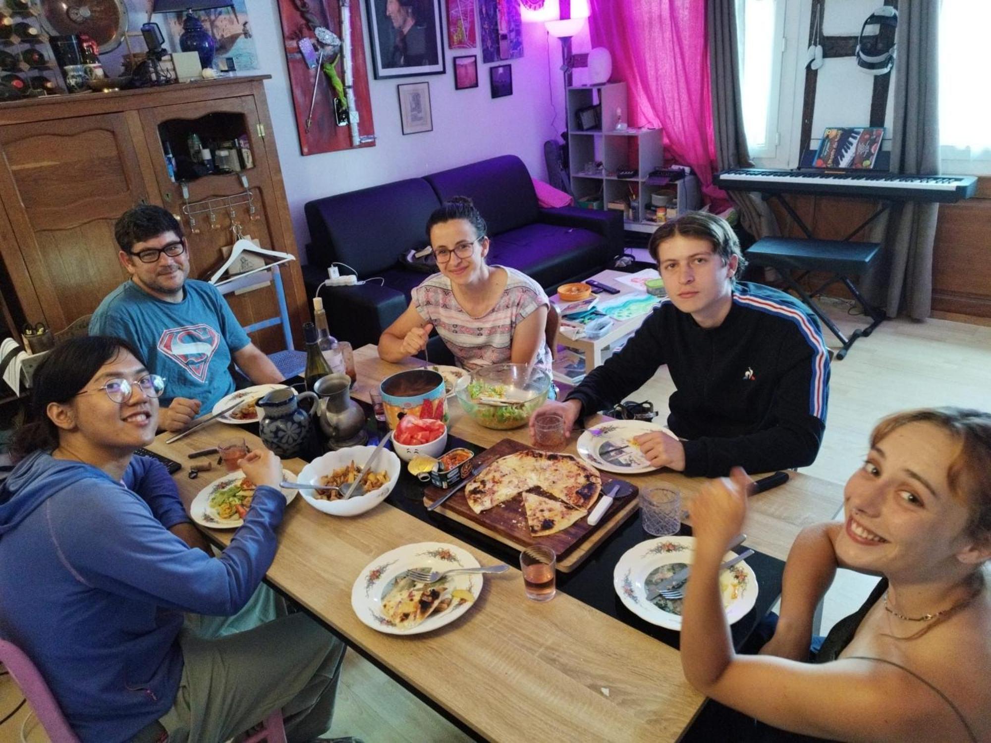 Brant Academy Petite France Hostel สตราสบูร์ก ภายนอก รูปภาพ